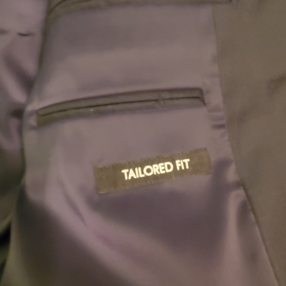 Jos A Bank 46R mens navy blazer - Picture 5 of 8